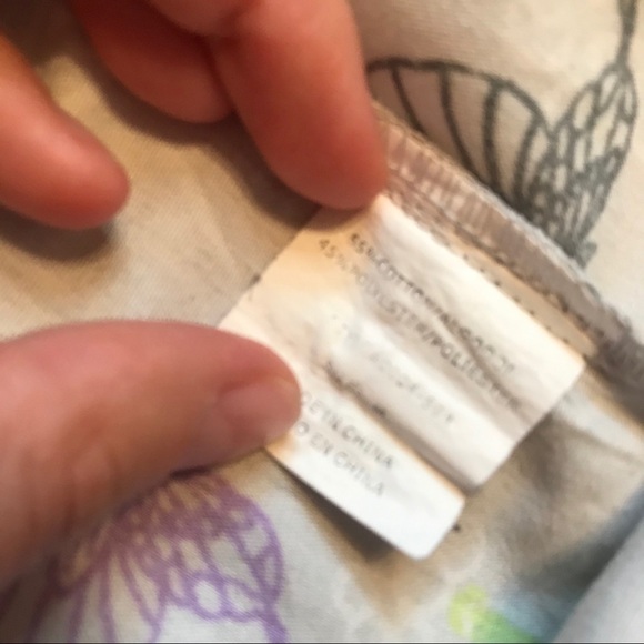 Healthcare Essential Scrub Shirt Comfortable & Professional Workwear - Picture 8 of 8